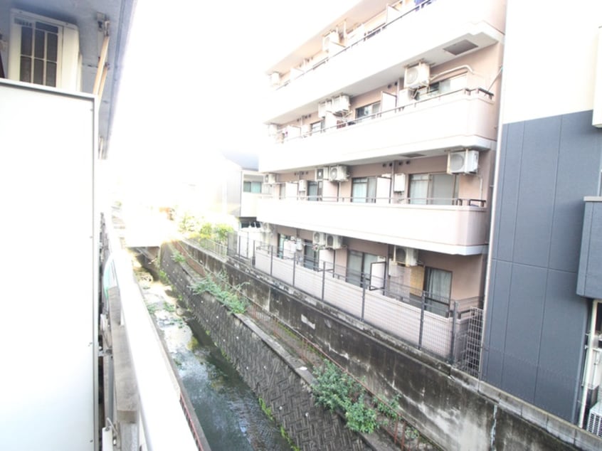 室内からの展望 セリバノーブル