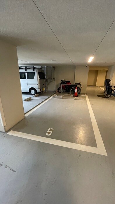 駐車場 スプランディッド淀屋橋DUE