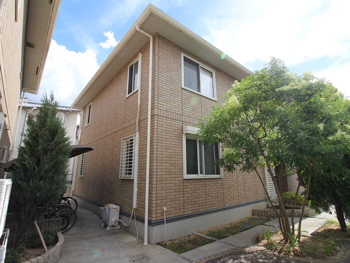 エントランス部分 サンフィ－ルドⅠ