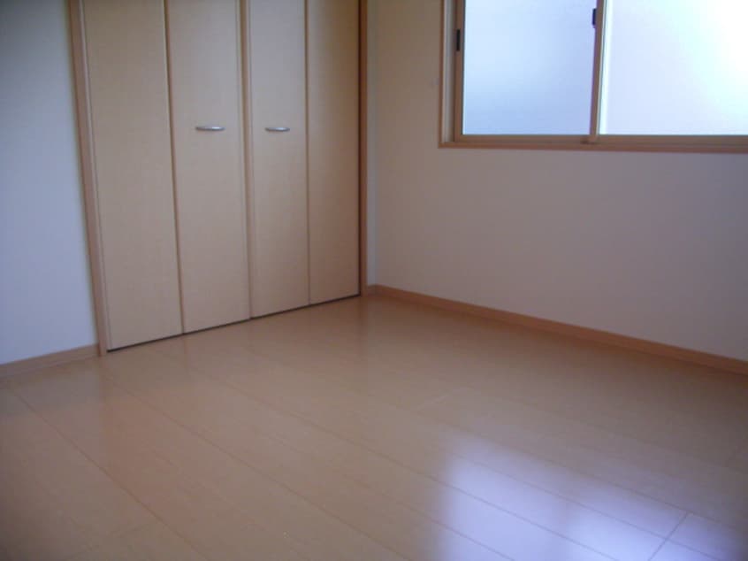 居室 サンフィ－ルドⅡ