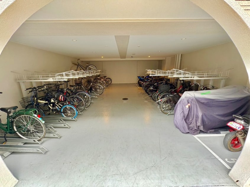 駐輪場 ARISTO扇町