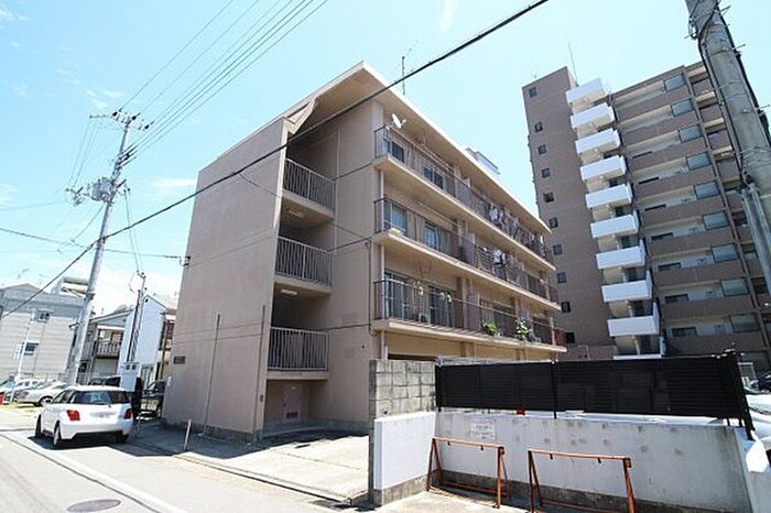 駐車場 吉里マンション