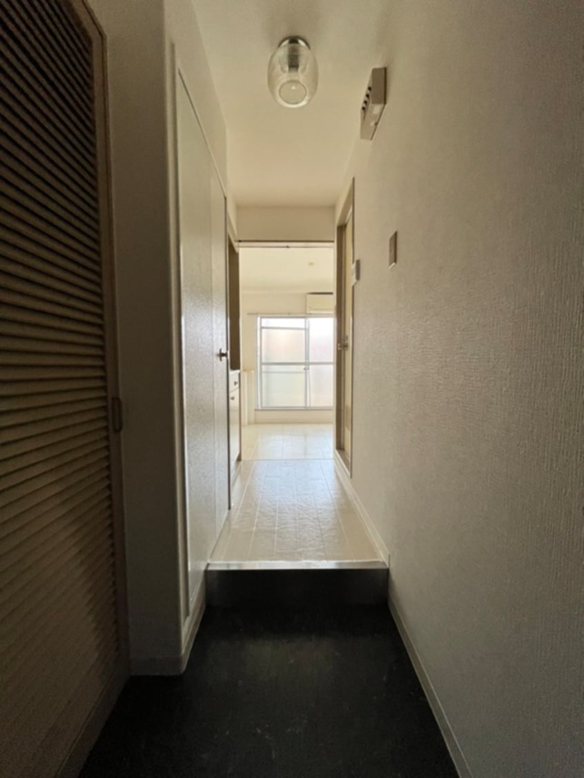 玄関 ライラックヴィラ大今里