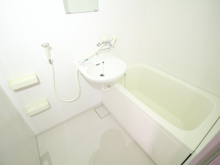 バス／シャワールーム等 カ－サてる