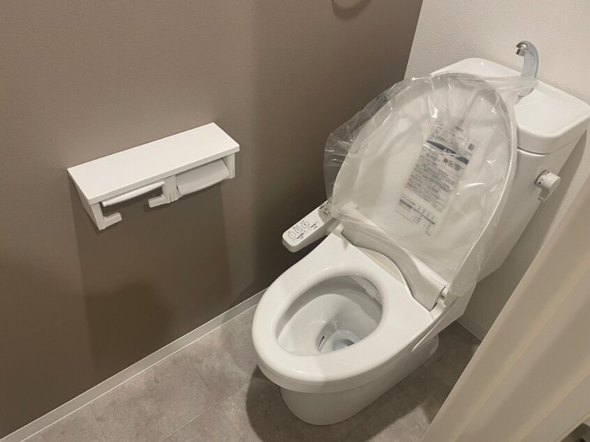トイレ REGIES立花町