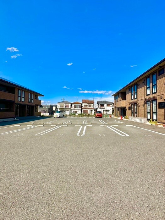 駐車場 ＪＩＮ/輝　Ｂ棟