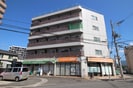 エスティライフ富田林の外観