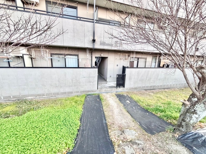 エントランス部分 Millenium萱島