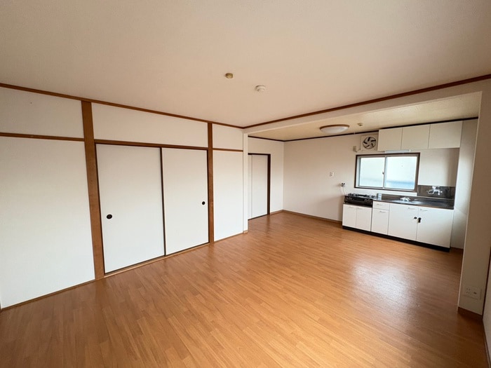 居室 イ－ストハイツ