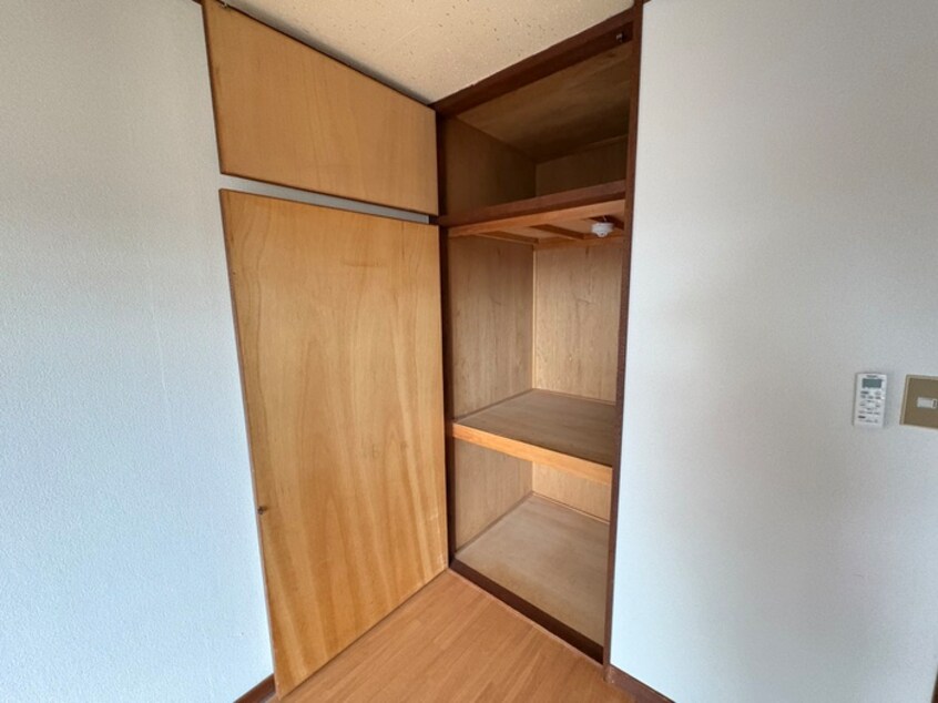 収納 イ－ストハイツ