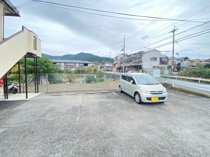 駐車場 フォ－ブル小野