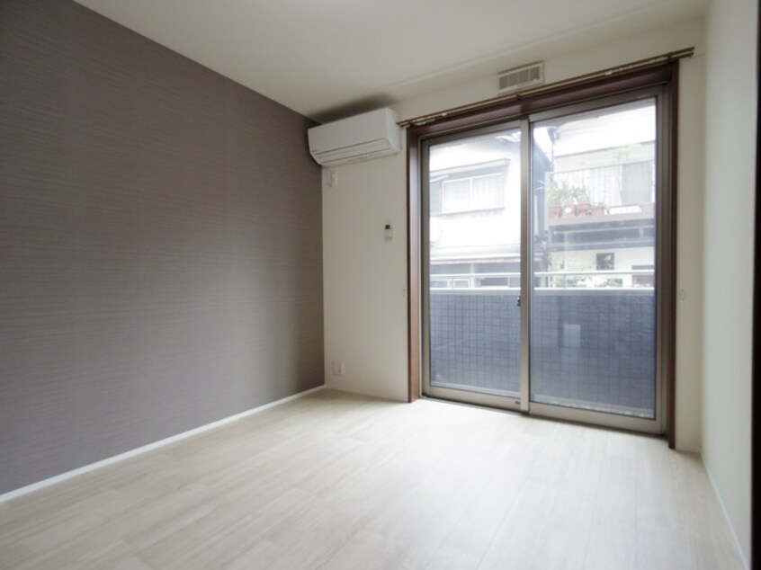 居室 ラシーネ伏見弐番館