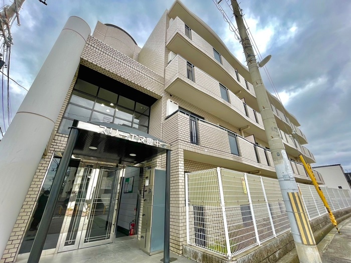 外観写真 スリ－エヌ豊中