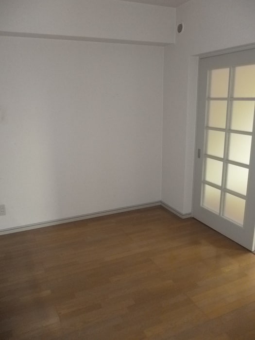 居室 スリ－エヌ豊中