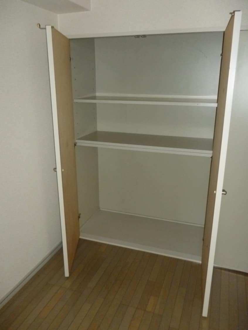 収納 スリ－エヌ豊中