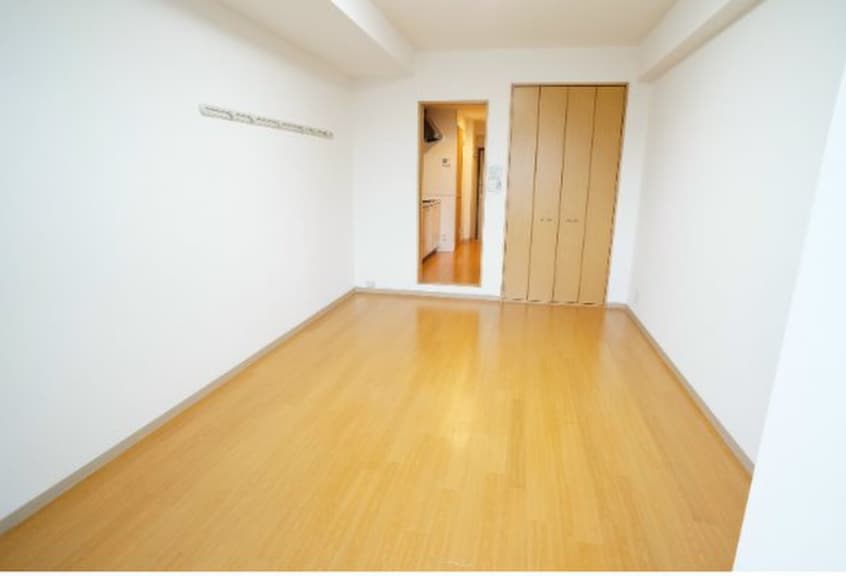 居室 エリーフラッツ京町