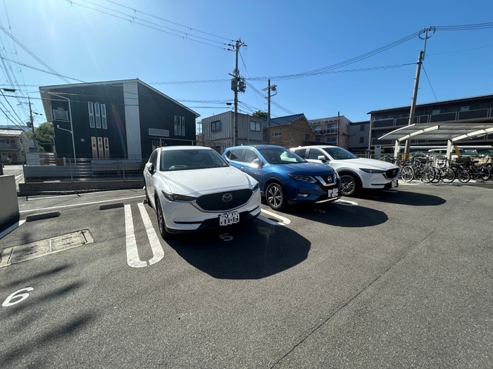 駐車場 ラ　フルール