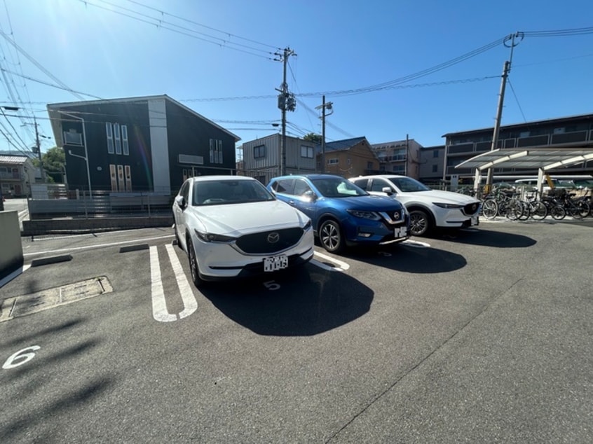 駐車場 ラ　フルール