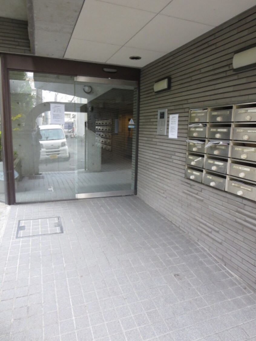 エントランス部分 コアロード糺の森