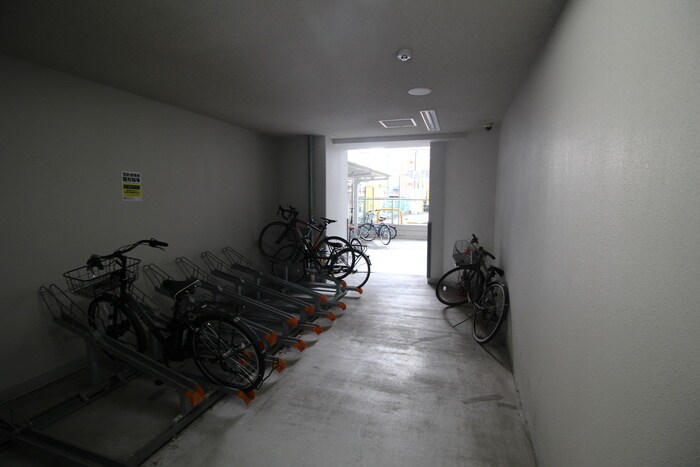 駐輪場 ラ・フォルム本町WEST
