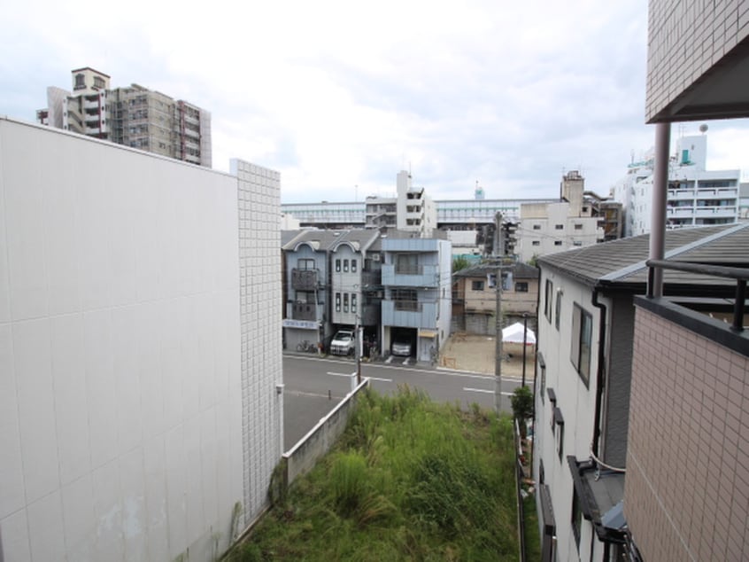 室内からの展望 エミグラント・Ｎ