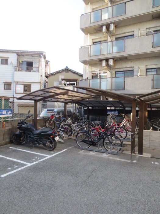 駐輪場 アルカン弐番館