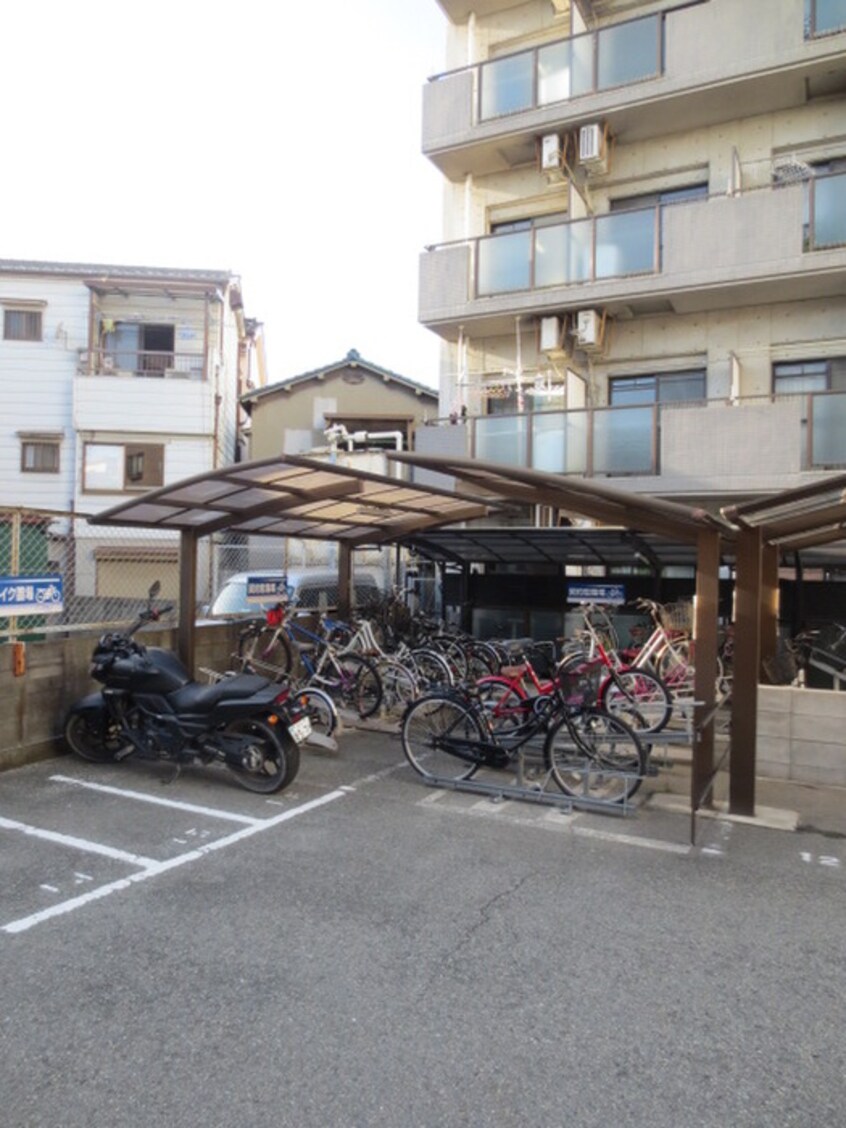 駐輪場 アルカン弐番館