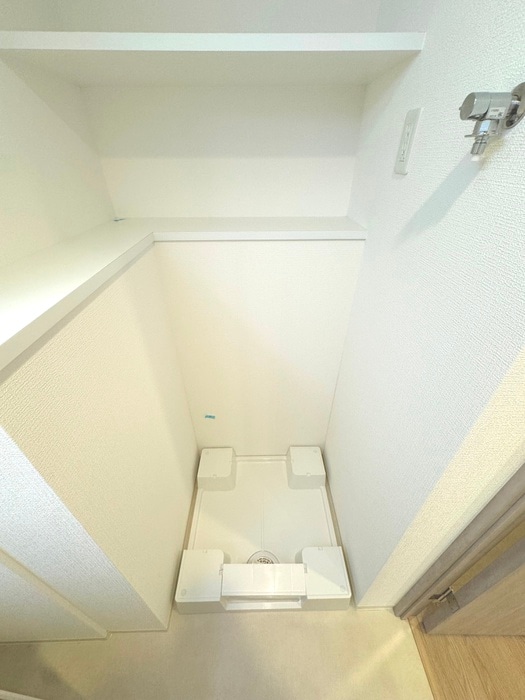 洗濯機置場 スプランディッド新大阪Ⅵ