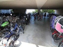 駐輪場