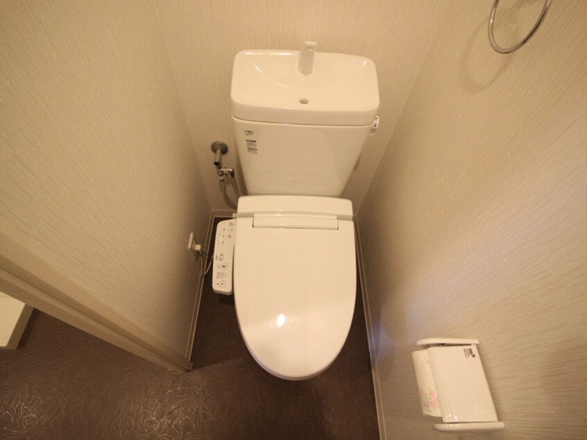 トイレ HR・FRONT・REGAL新森