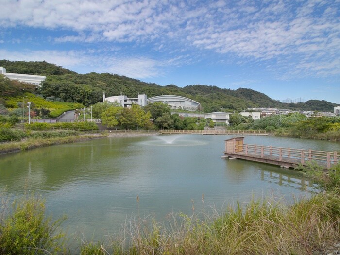 中池公園(公園)まで405m ＥＸＣＥＥＤ箕面