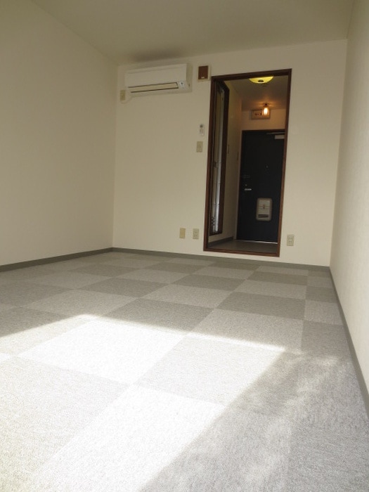 居室 サンパレス吉松