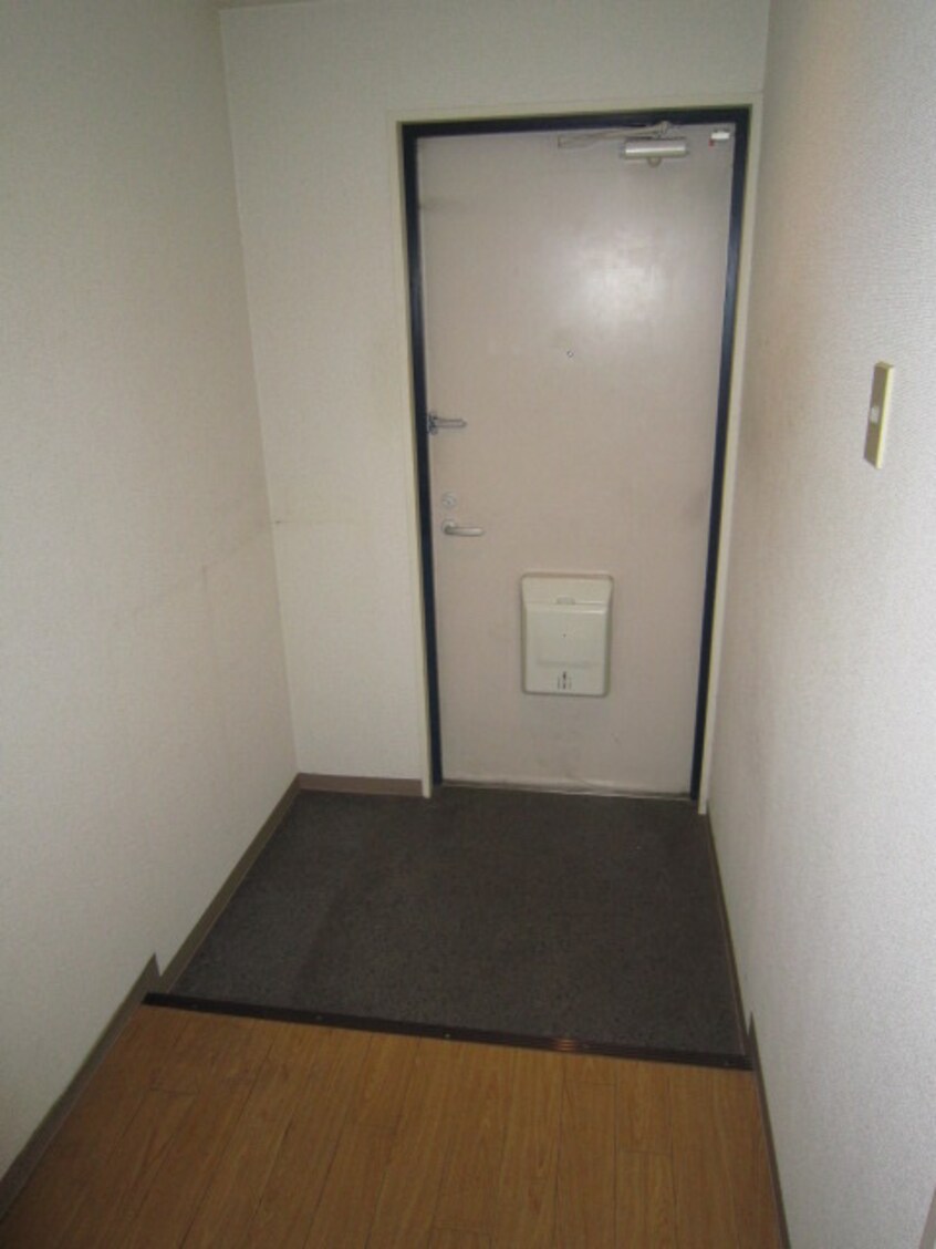 玄関 アヴァンセ高槻