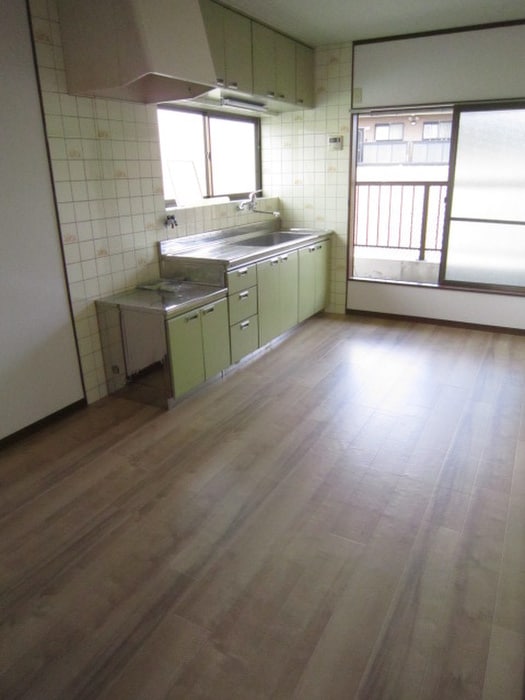 居室 岡山１丁目貸家