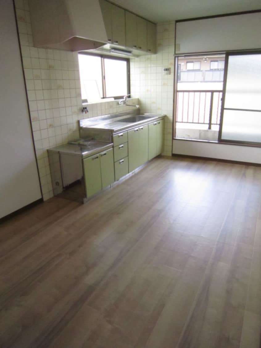 居室 岡山１丁目貸家