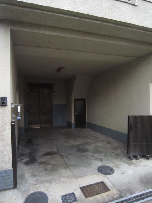  岡山１丁目貸家