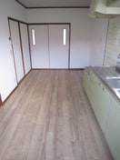 居室 岡山１丁目貸家