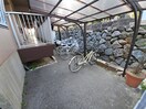 駐輪場 ヒルサイドコ－プ岡村