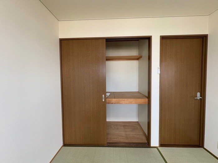 収納 グレ－スヴィラ