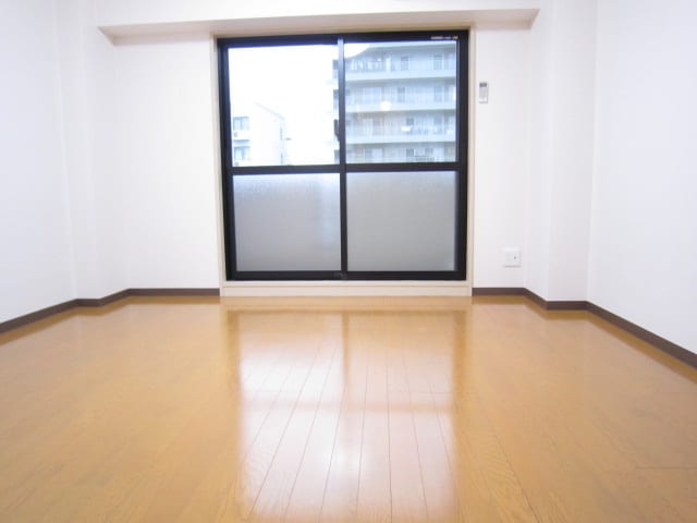 居室 フォンティ－ヌ堺