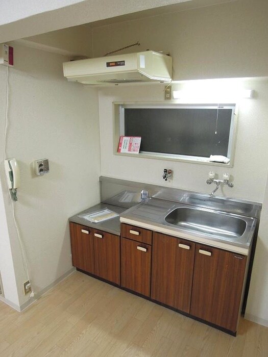 キッチン セゾン東山