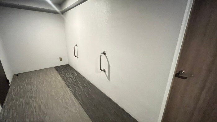 駐輪場 エレメント西田辺