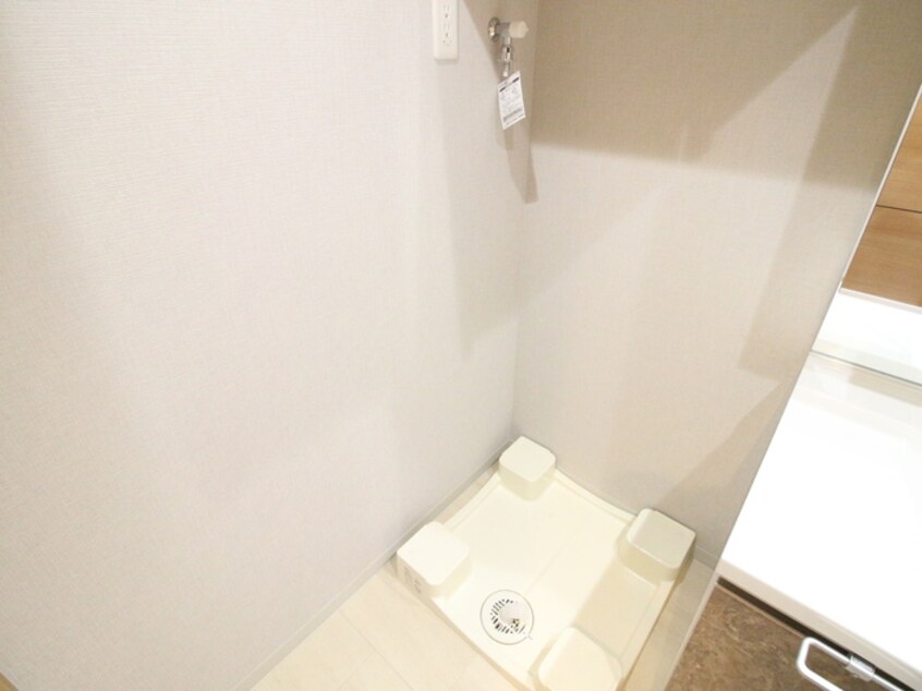 洗濯機置場 エレメント西田辺