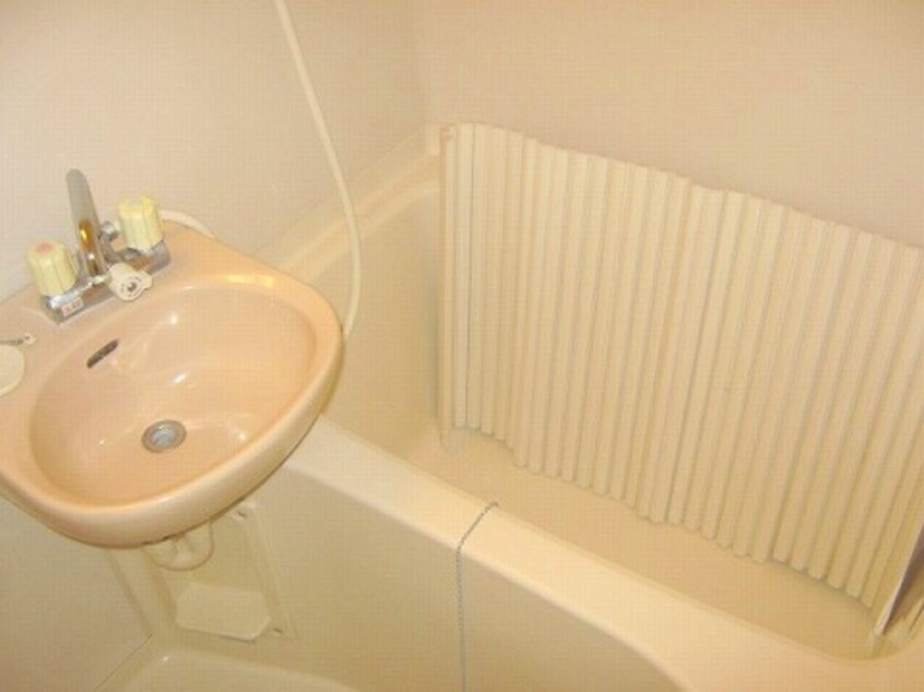 洗面 ジュネス・フォ－ション