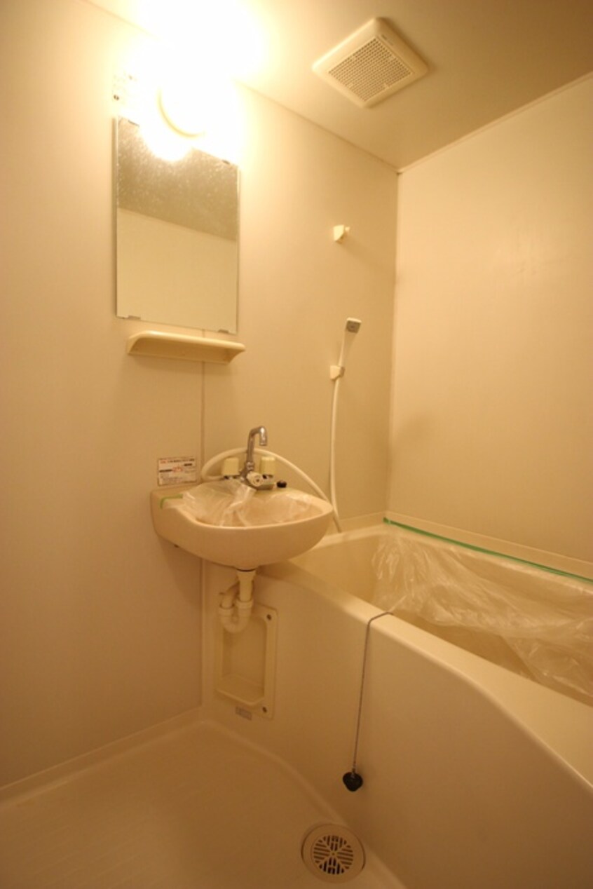 バス／シャワールーム等 ジュネス・フォ－ション