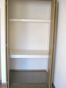 収納 ジュネス・フォ－ション