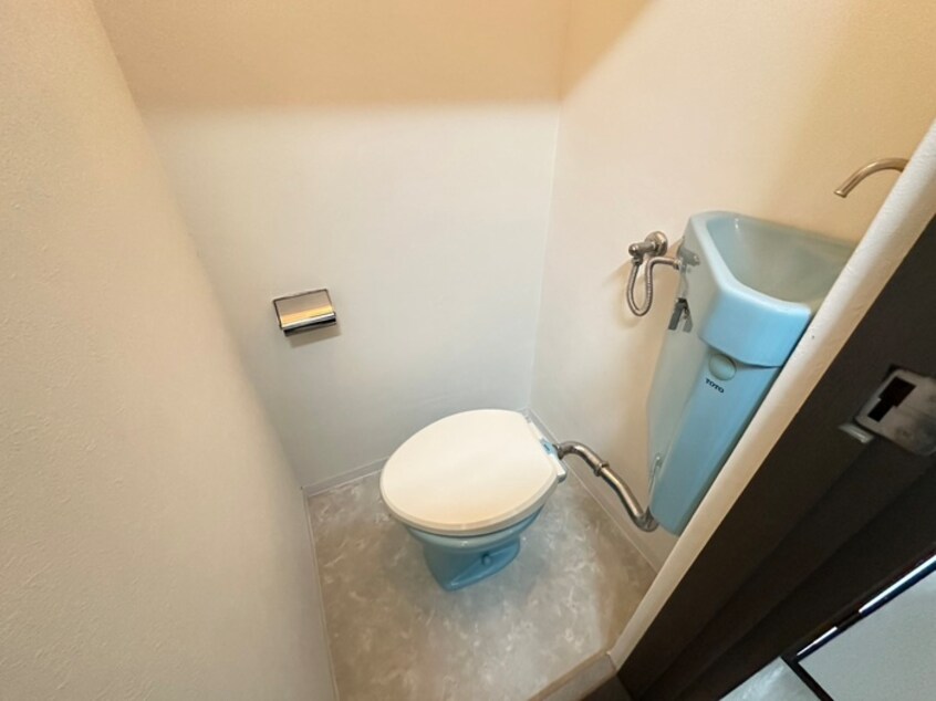 トイレ メゾンコー谷町