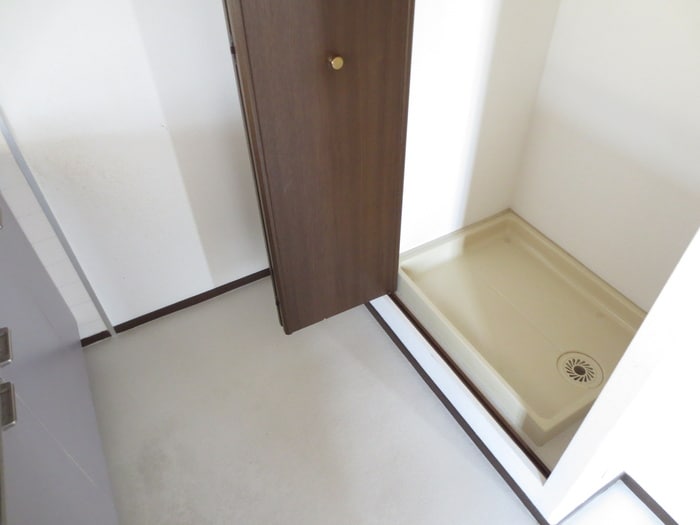 洗濯機置場 ロイヤル苦楽園