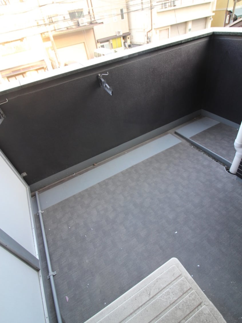 ベランダ・バルコニー ﾚｼﾞｭｰﾙｱｯｼｭ福島キューズ(201)