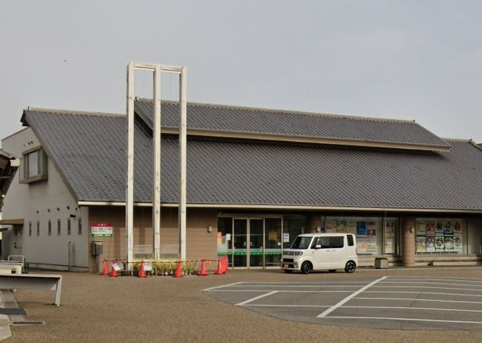 ふぁーみんSHOP二見(スーパー)まで160m グレイス天野